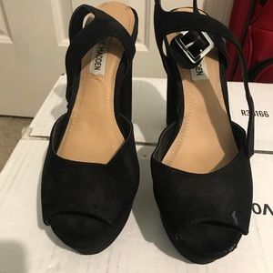 Black suede Steve Madden chunky heels
